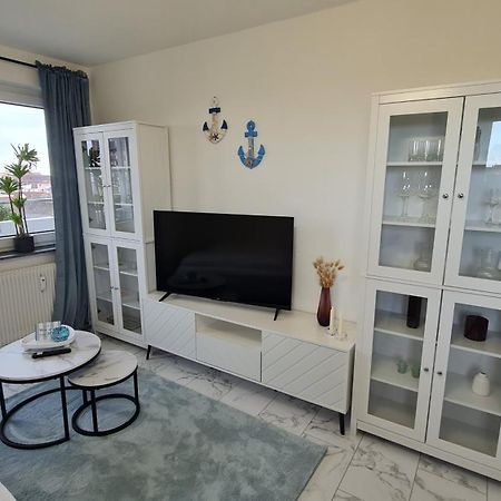 Deichliebe 1 - Traumhafter Ausblick, Eigene Garage & Kontaktloser Check-In - Komfort Pur!!! Bremerhaven Ngoại thất bức ảnh