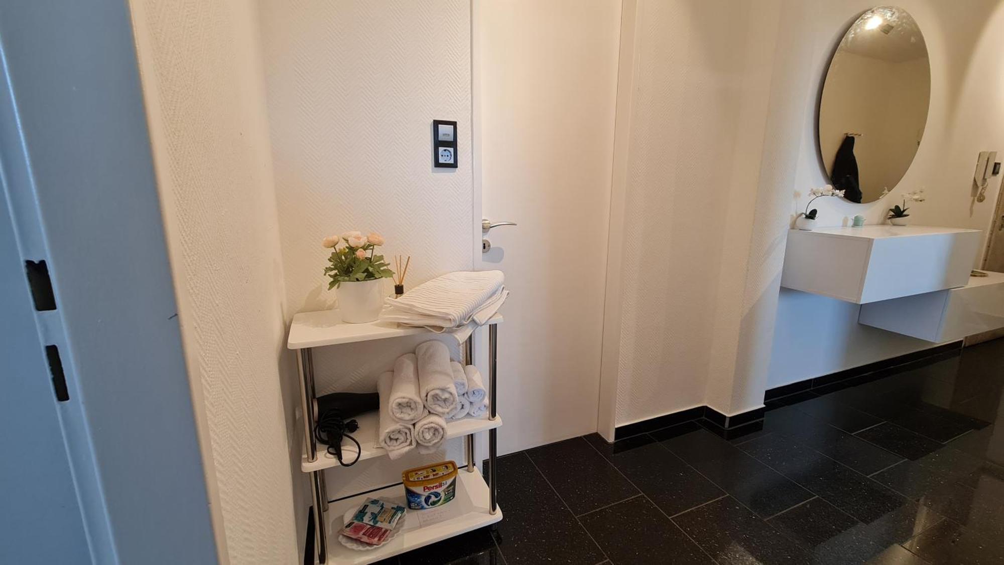 Deichliebe 1 - Traumhafter Ausblick, Eigene Garage & Kontaktloser Check-In - Komfort Pur!!! Bremerhaven Ngoại thất bức ảnh